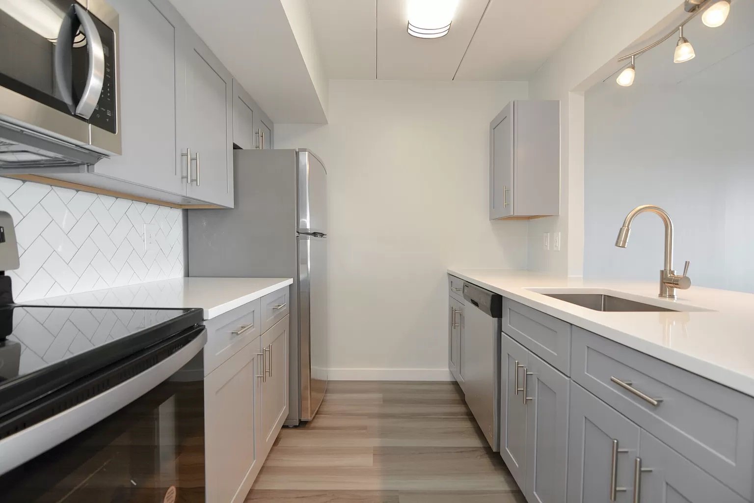 Brighton Condo: 1925 Commonwealth Ave