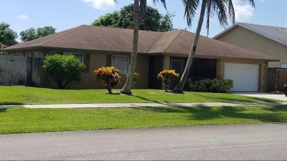Lake Belvedere estates House: 788 Ryanwood Dr