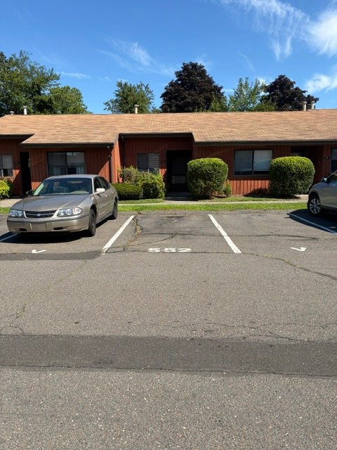 Shelton Condo: 552 Asbury Ridge Rd.
