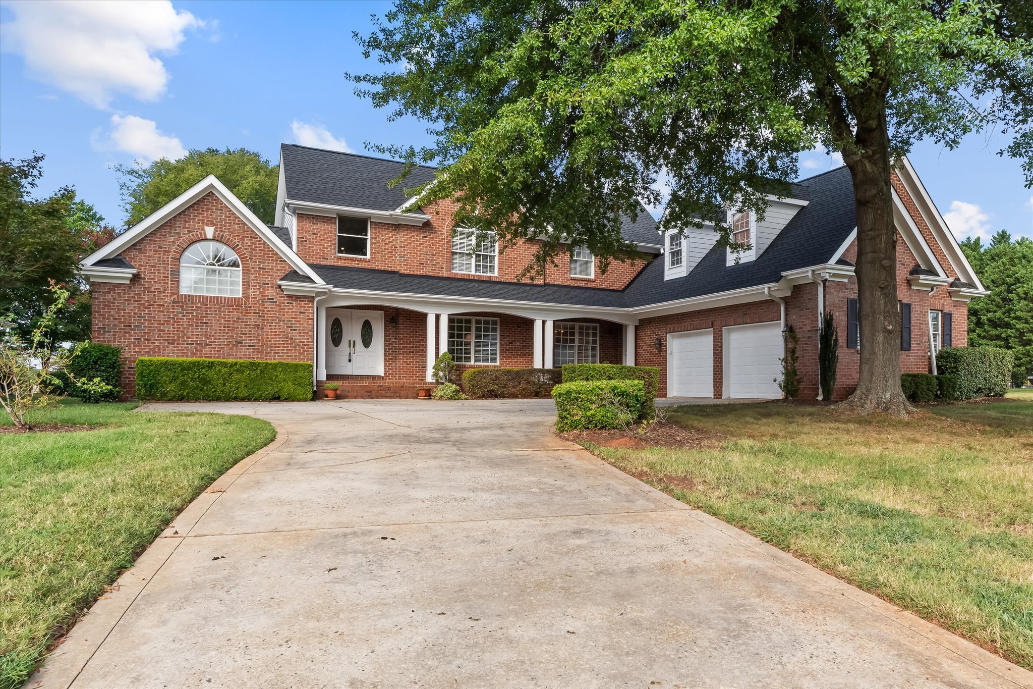 Cornelius House: 18319 John Connor Road
