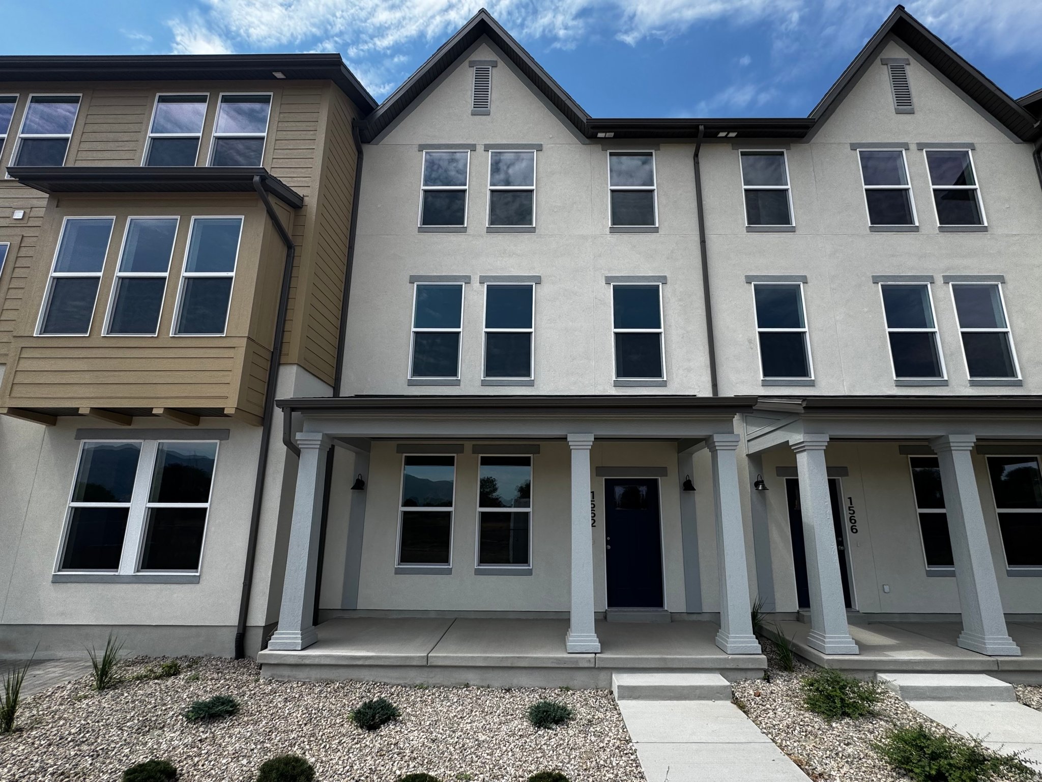 LAYTON Townhome: 1562 N 1875 W