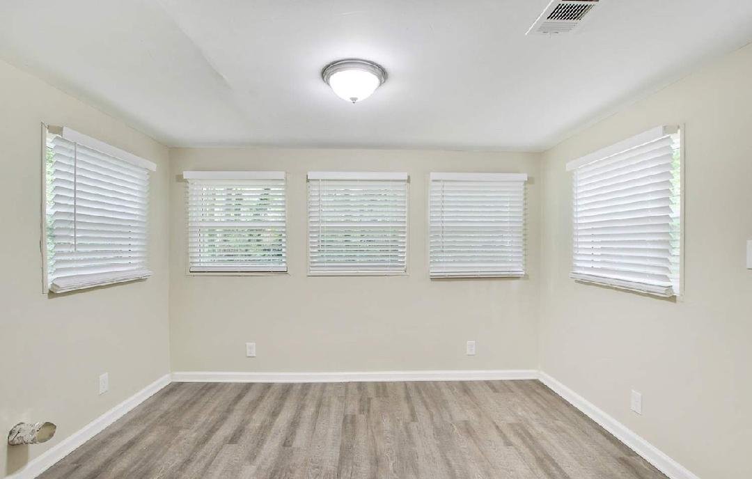 Sacramento House: 4329 I St