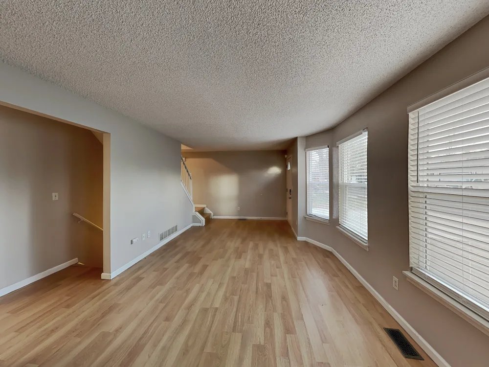 Aurora House: 4962 S Richfield Cir