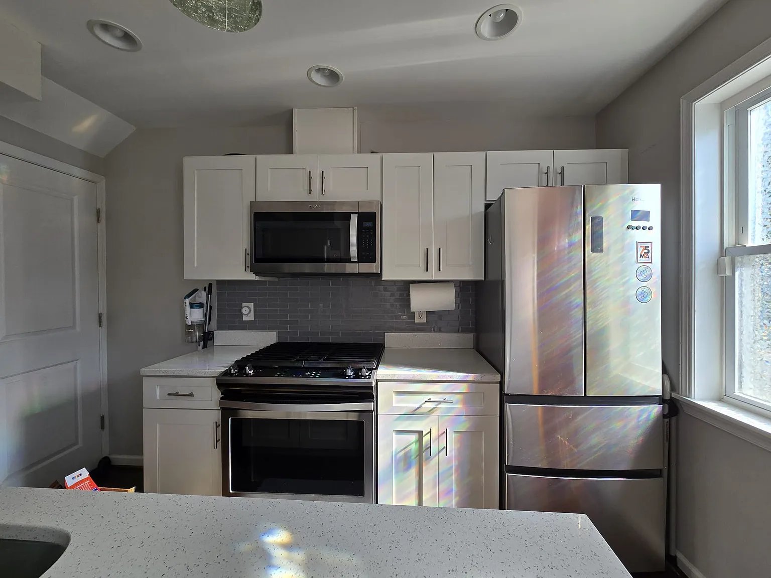 Washington House: 601 44th St NE