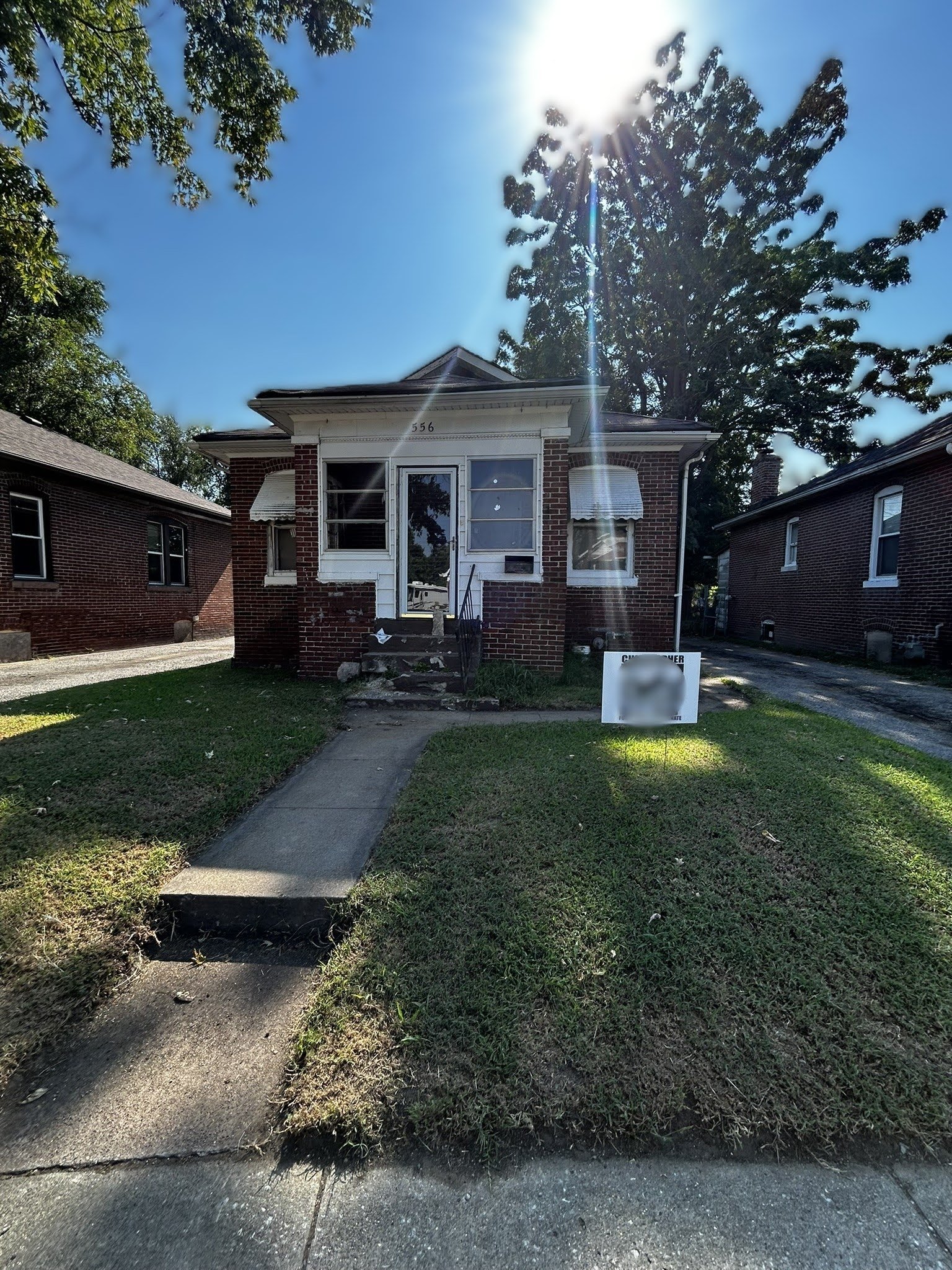 East St.Louis House: 556 Wimmer Pl
