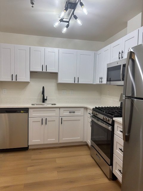 Arlington Apartment: 1160 N Quincy St
