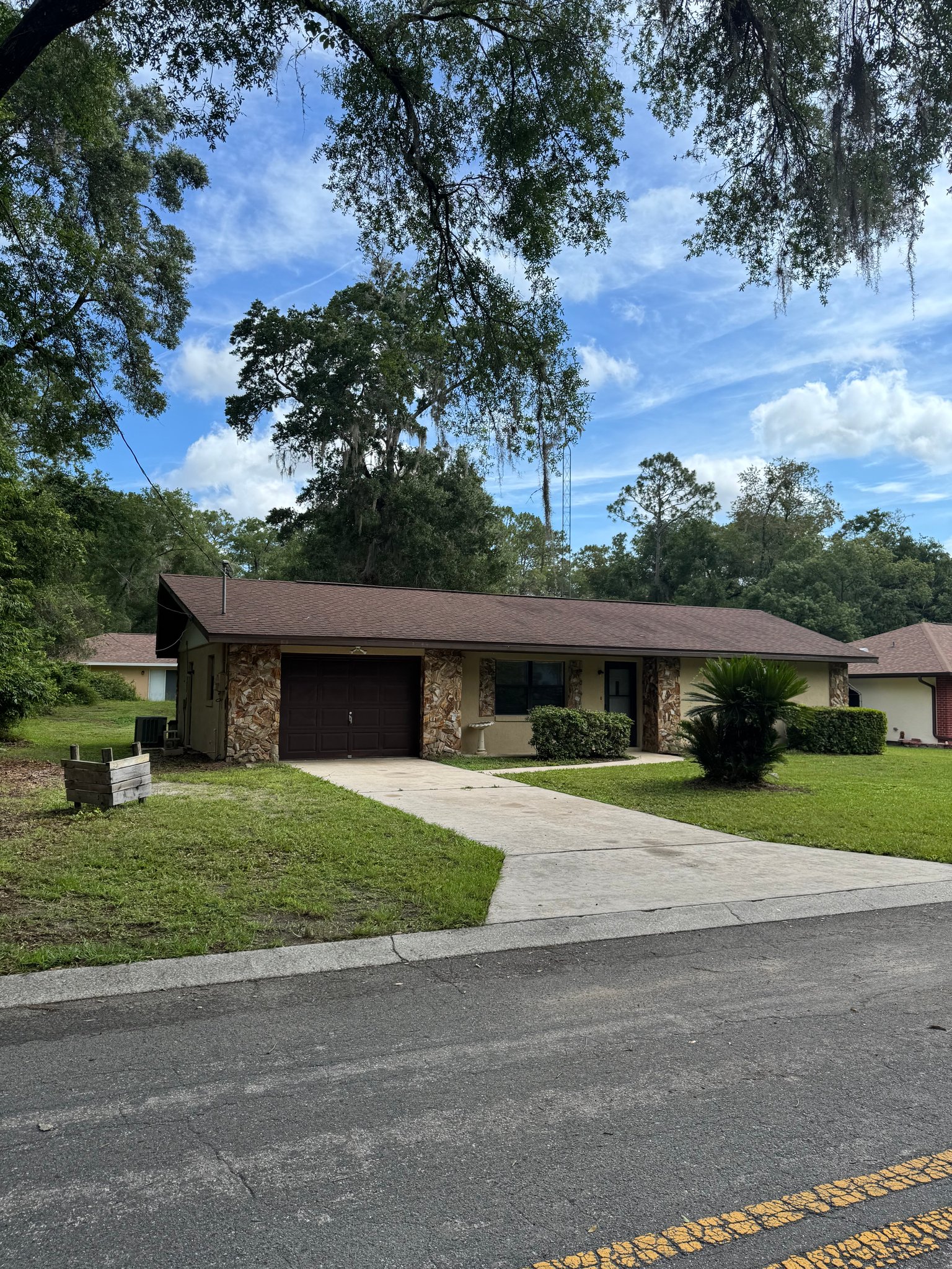 Inverness House: 6051 E Dell Ln