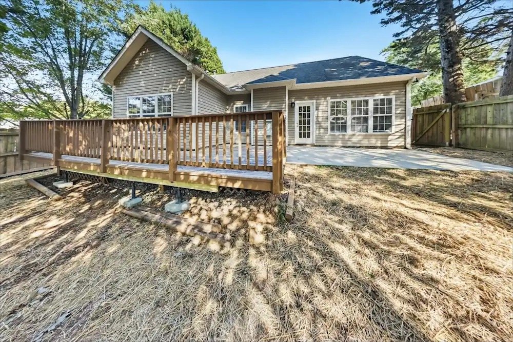 Gastonia House: 2369 Eagle Glen Ct