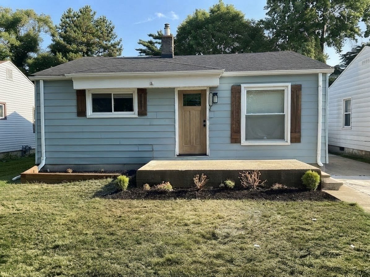 Madison Heights House: 27645 Dartmouth
