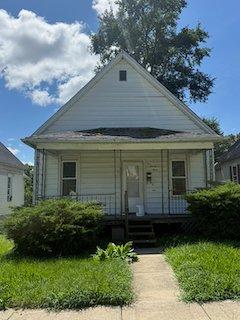 Decatur House: 923 W King St.