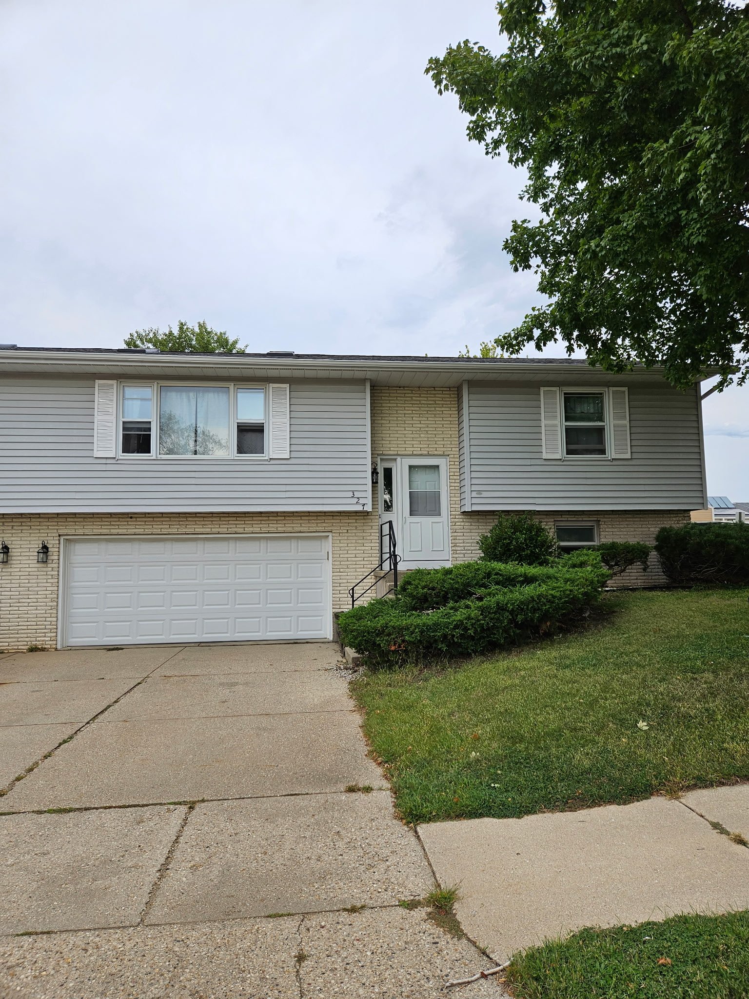 MONROE Multiplex: 327 6th street