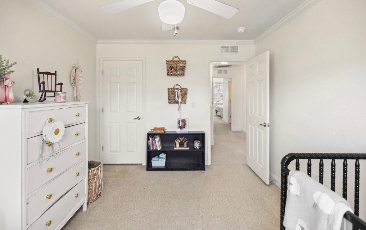 Crestview Townhome: 759 Majestic drive
