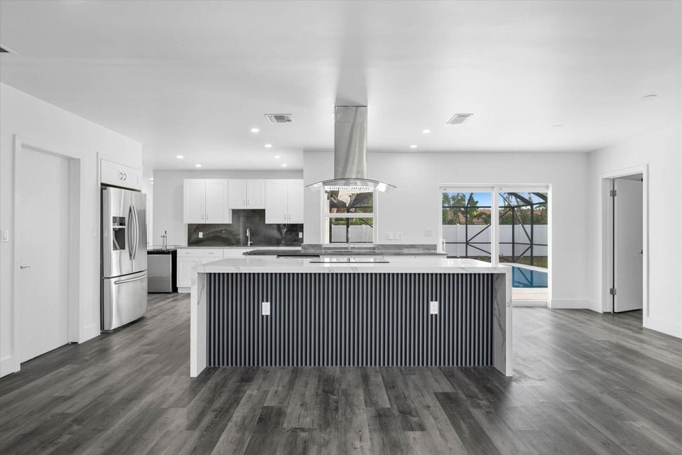 Boca Raton House: 1650 NW 9TH Street