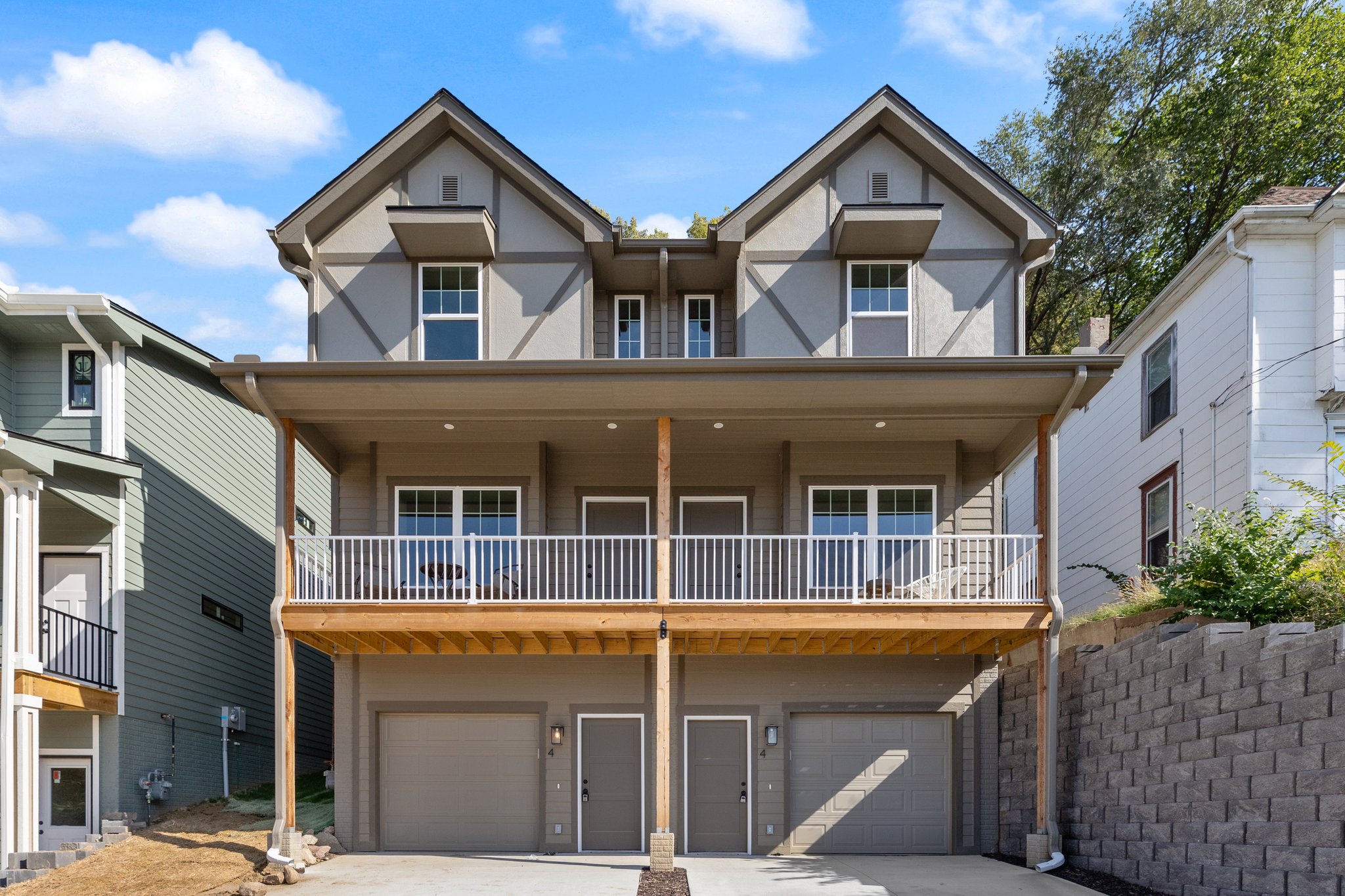 COUNCIL BLUFFS Townhome: 409 Park Avenue