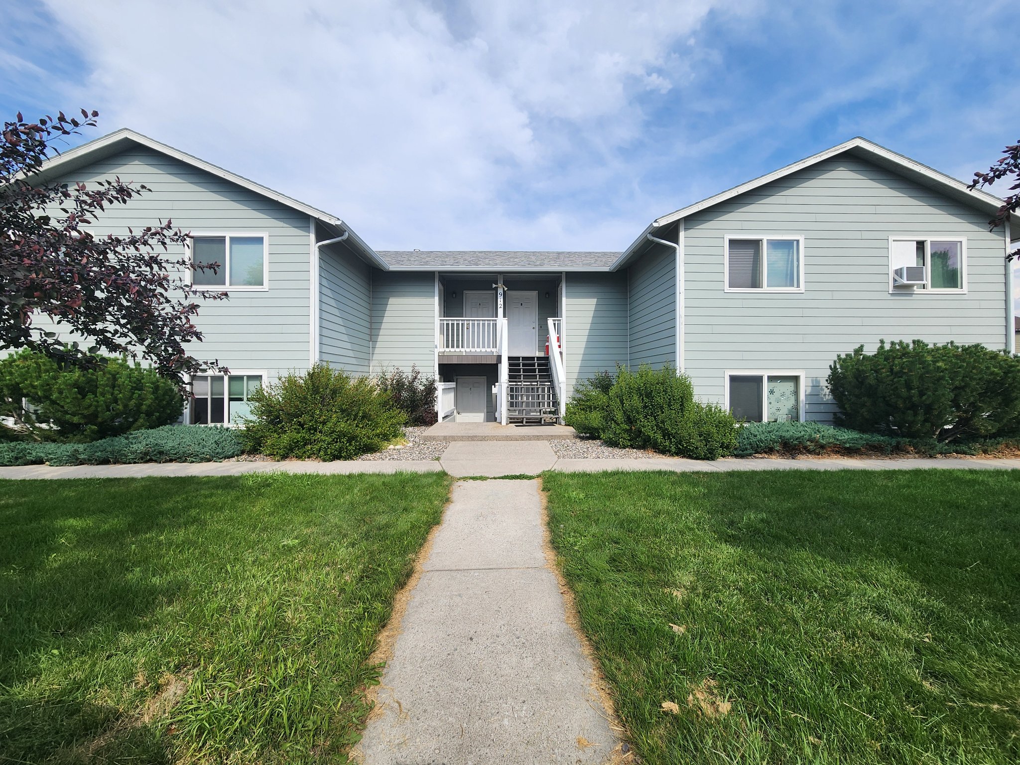 Belgrade Multiplex: 912 Jeanette Place Unit C