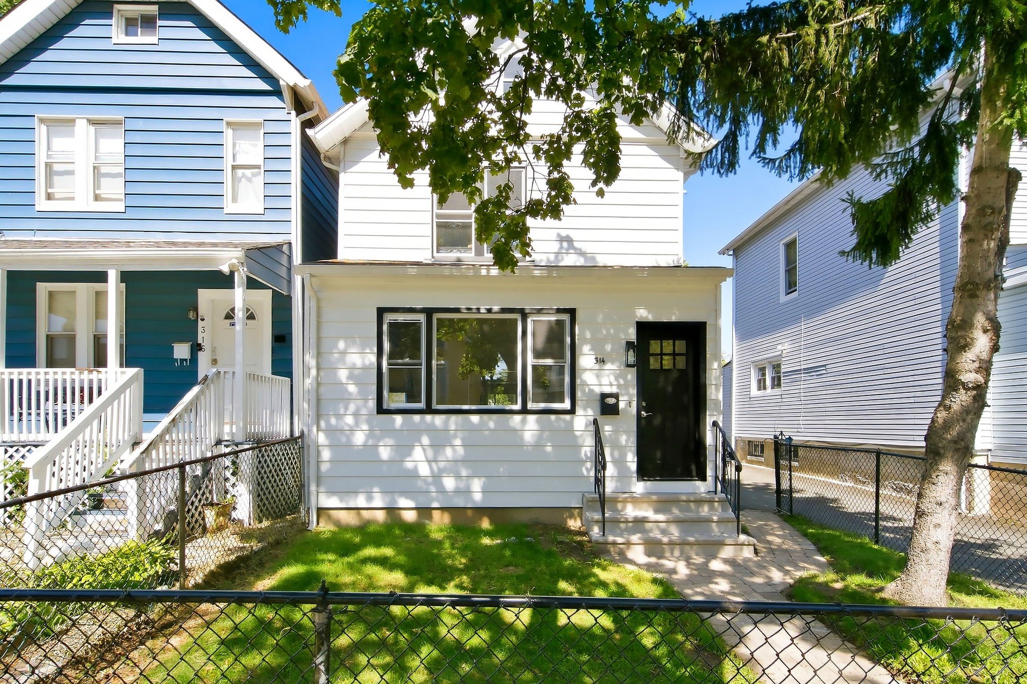 East Orange House: 314 Elmwood Ave