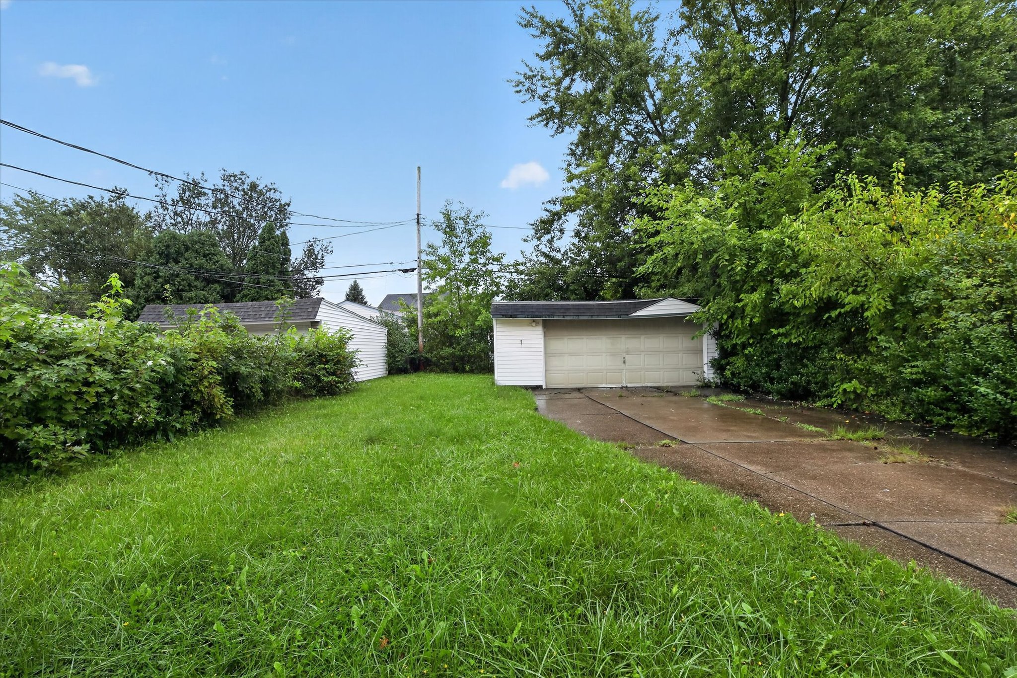 Maple Heights House: 14112 Krems Ave
