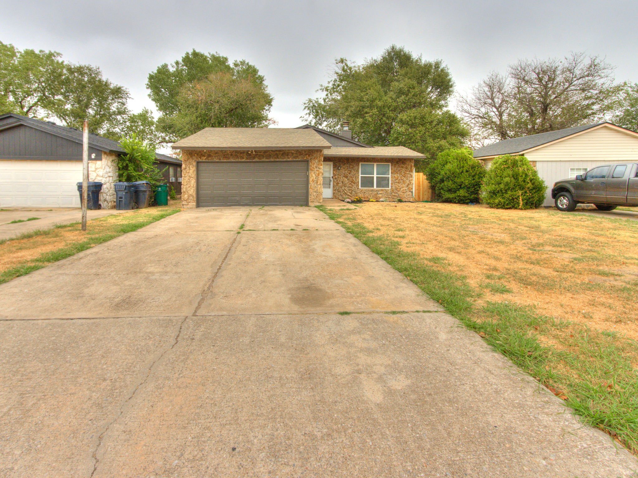 Oklahoma ity House: 831 NW 114th St