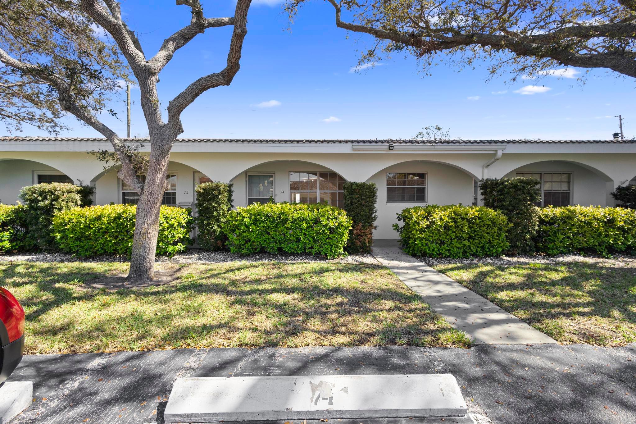 Seminole Condo: 11200 102ND AVENUE