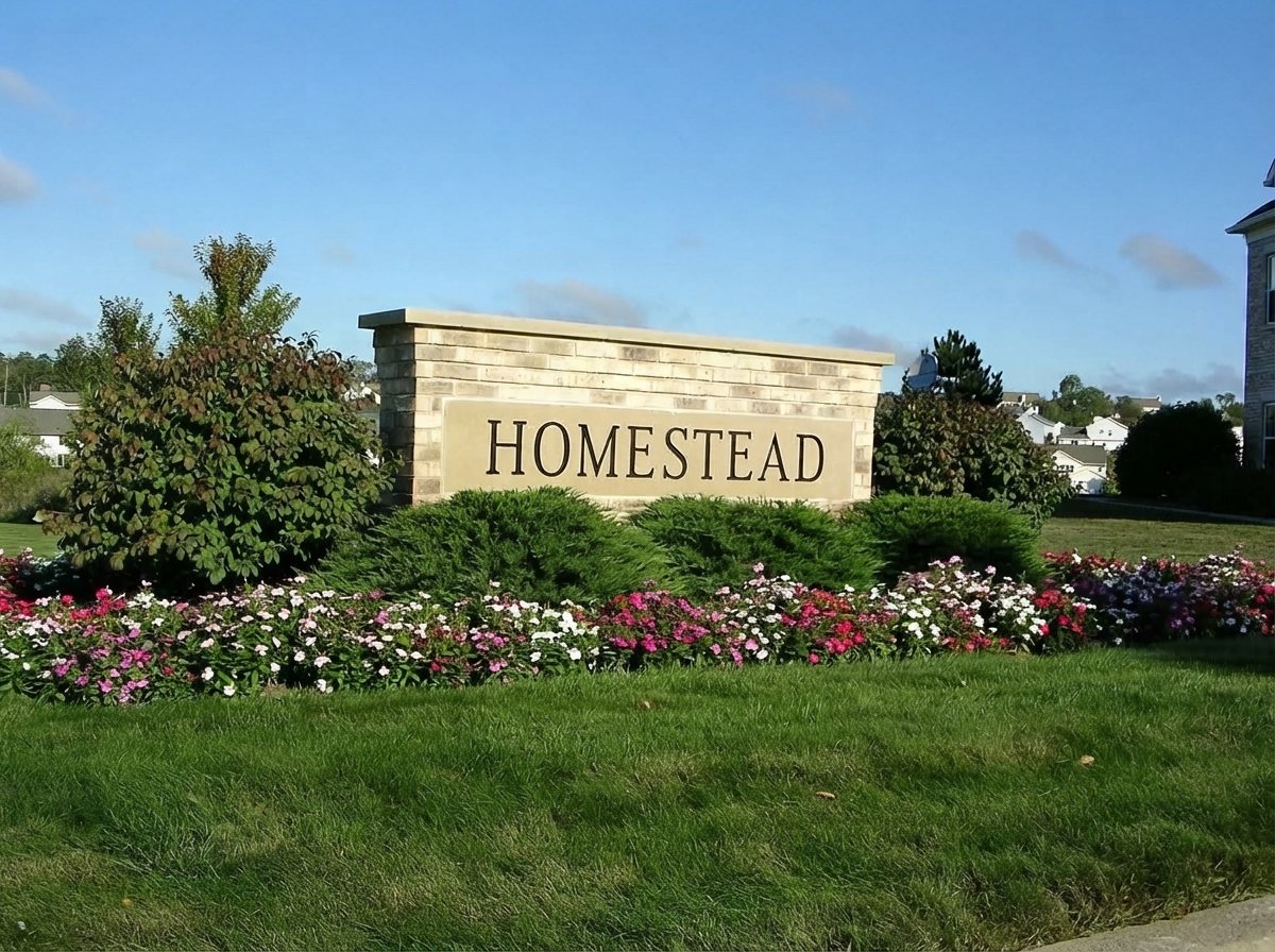 Waukesha Condo: 2712 Northview Rd