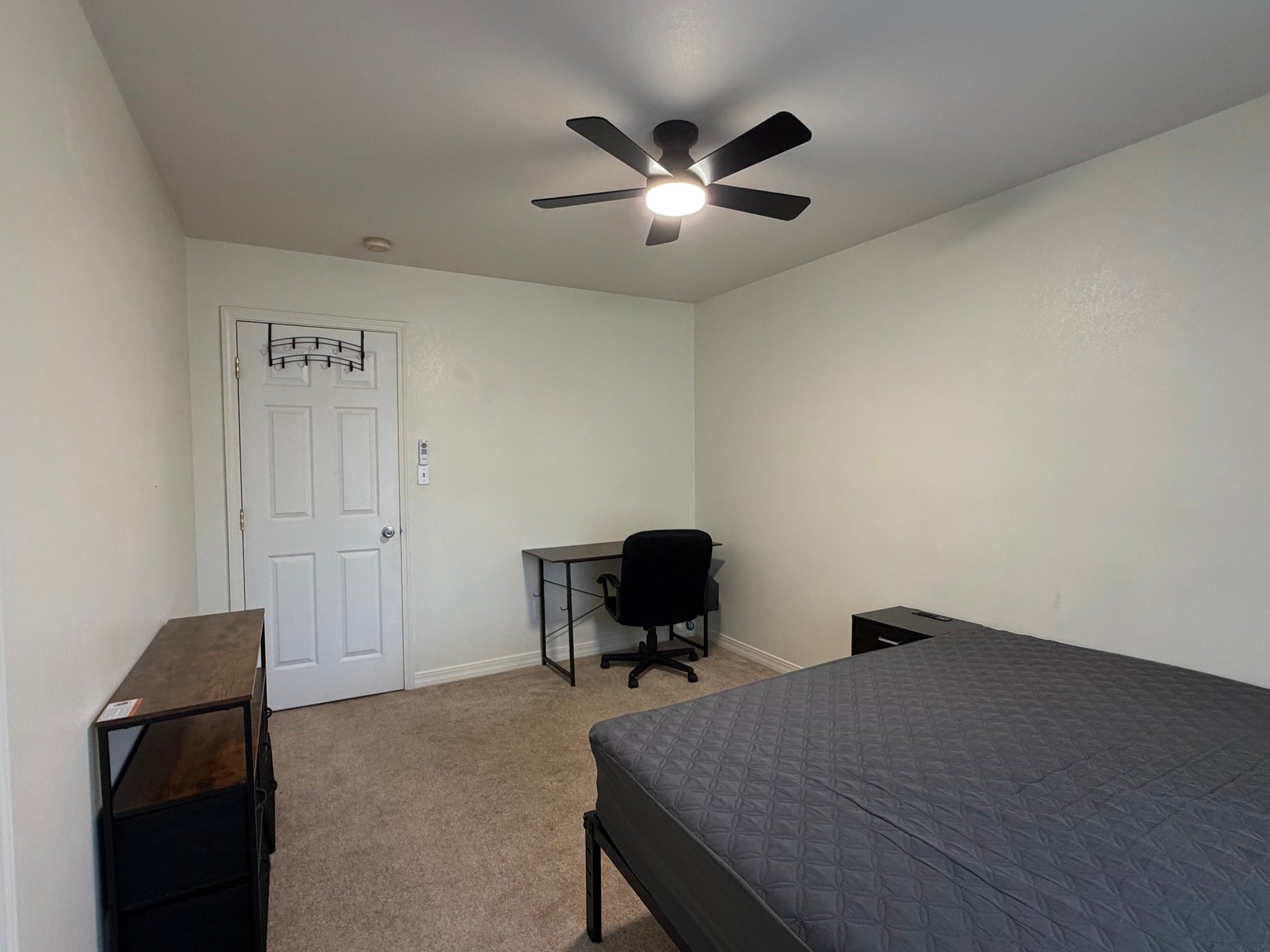 Peyton Single Room: 11610 Cranston Dr