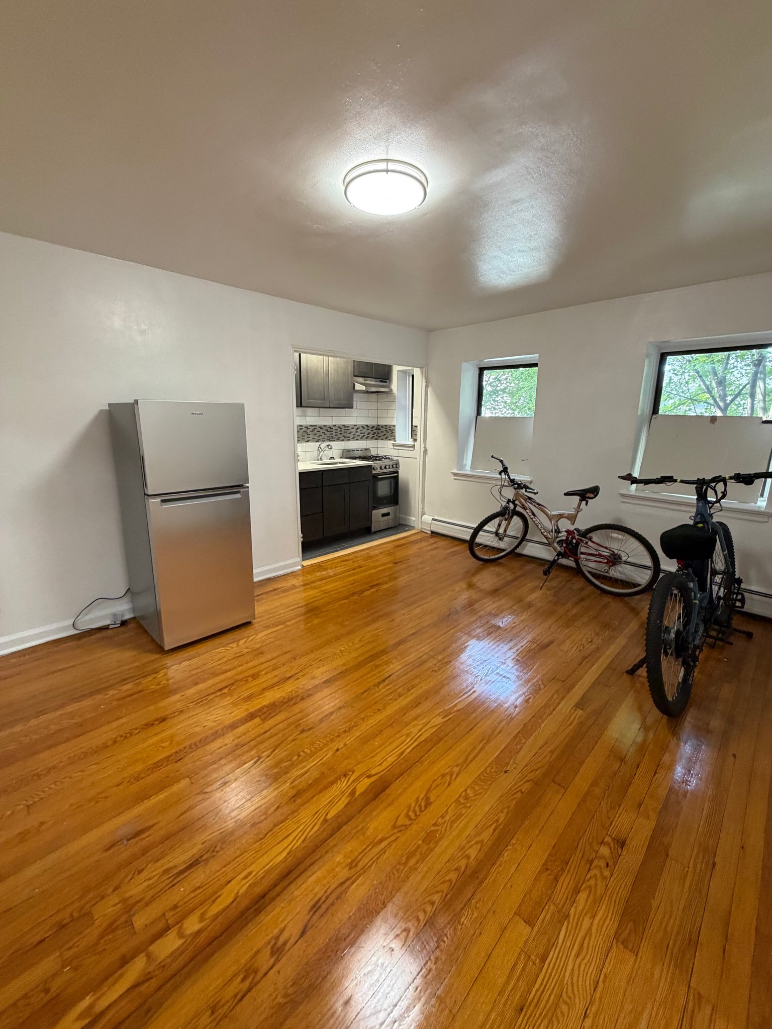 Orange Apartment: 463 Highland Ave