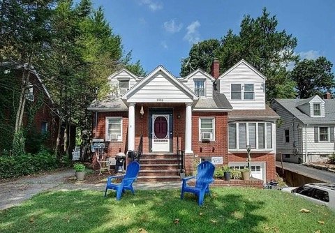 Clifton House: 326 mount prospect ave