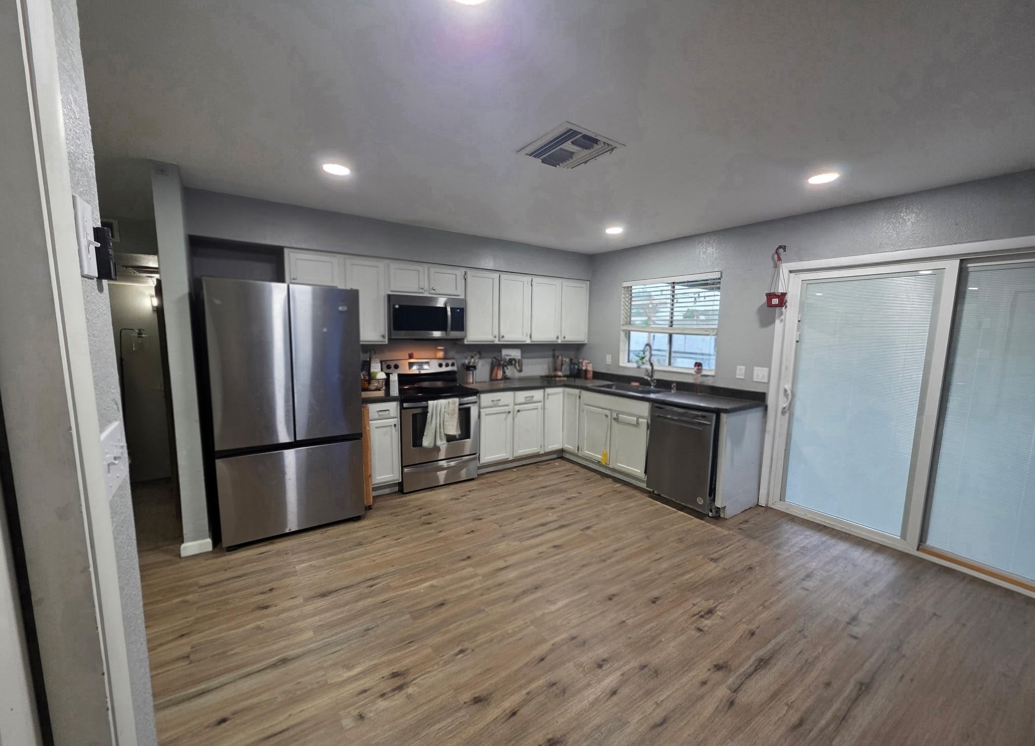 phoenix House: 3101 w bluefield