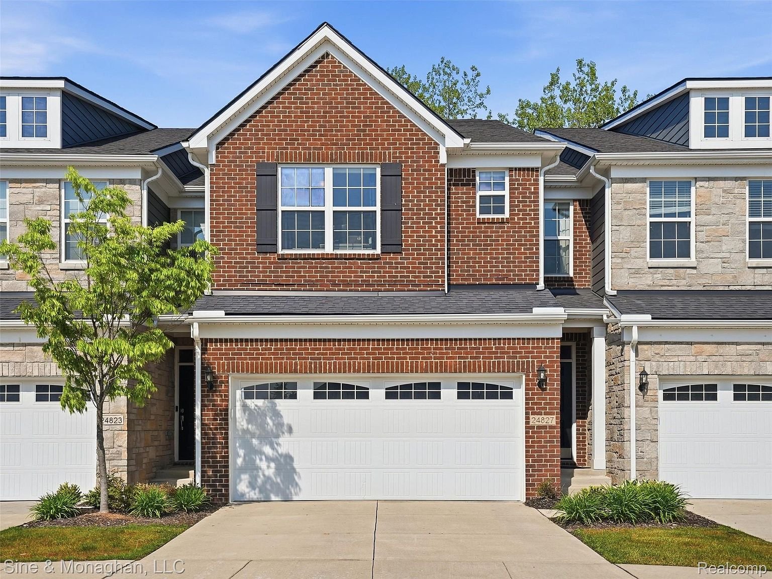 Novi Condo: 24827 IVY