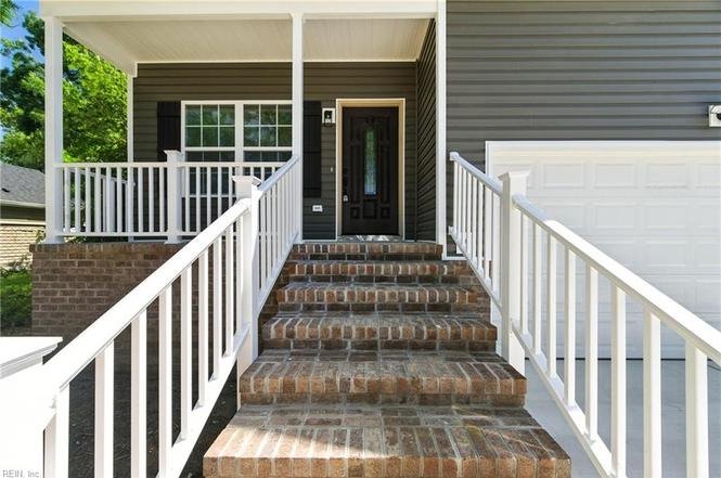 Newport News Apartment: 236 Buxton Ave