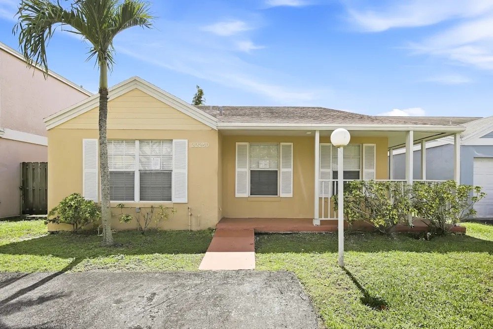 Cutler Bay House: 22253 SW 101st Avenue Rd