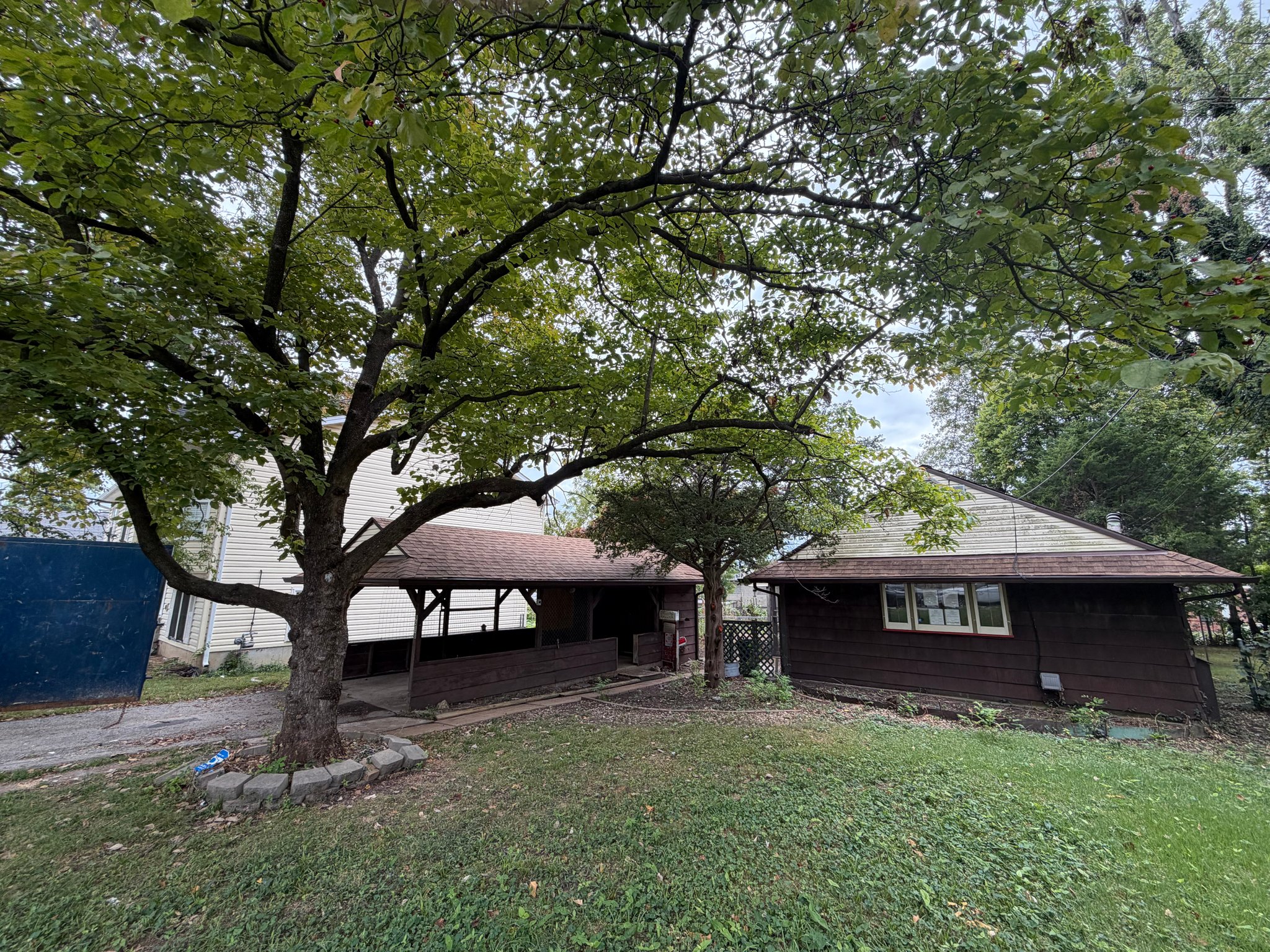 St. Louis House: 9518 Marlowe Ave