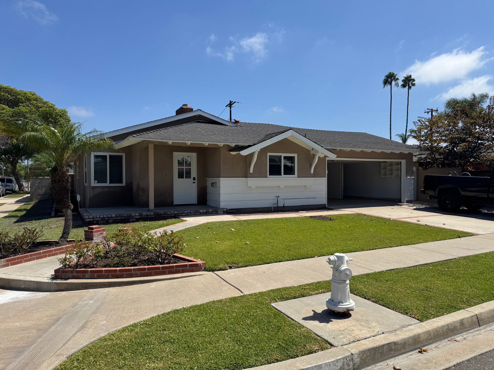 Costa Mesa House: 2528 Bowdoin Place