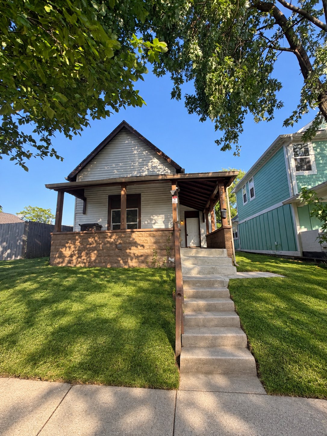 Indianapolis House: 249 Eastern Ave