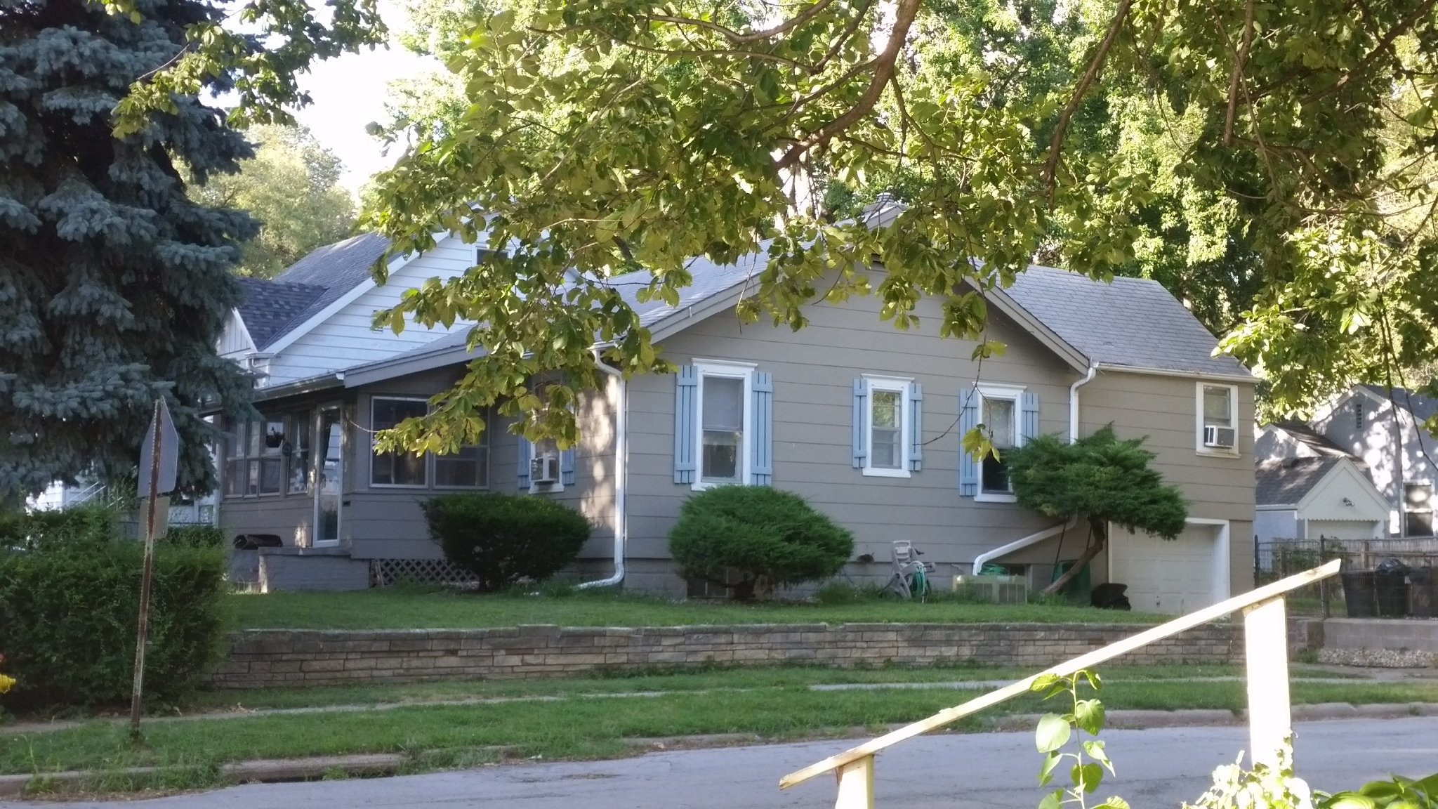 Omaha House: 1723 South 58th Street