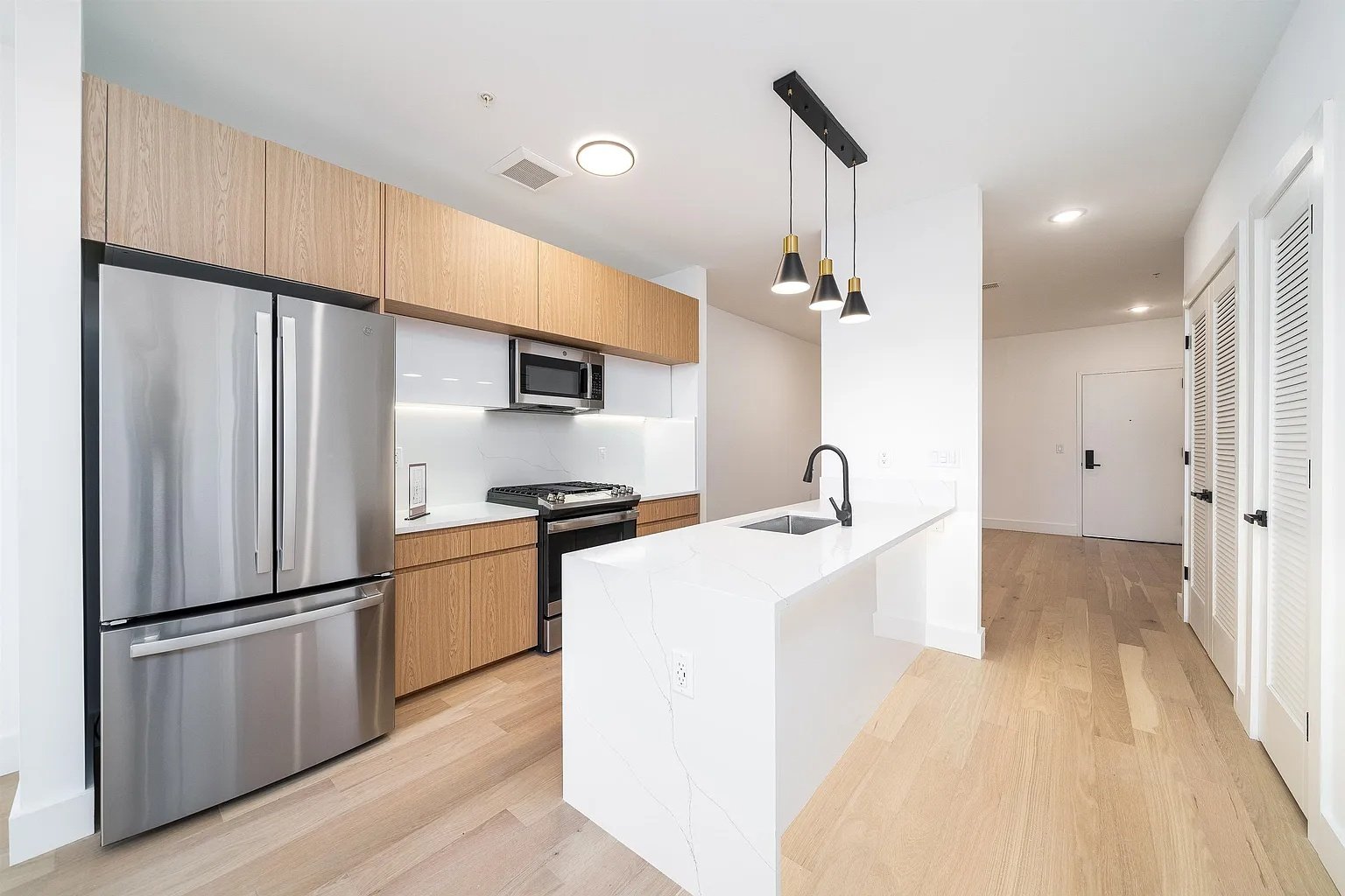 Union City Condo: 649 38th Street
