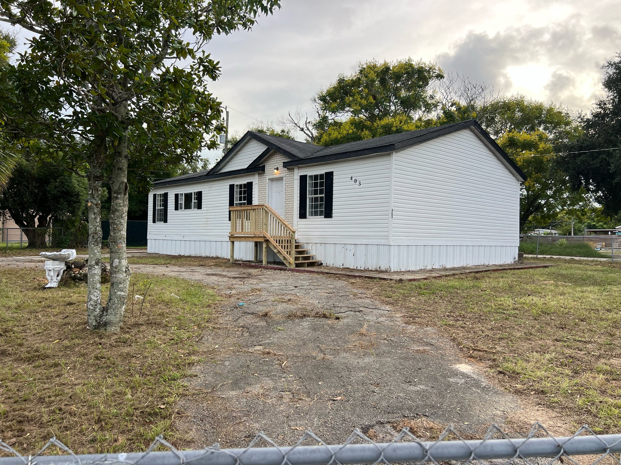 Cocoa House: 403 Seahorse lane