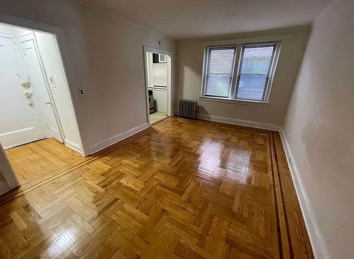 Flushing Apartment: 41-08 159th Street