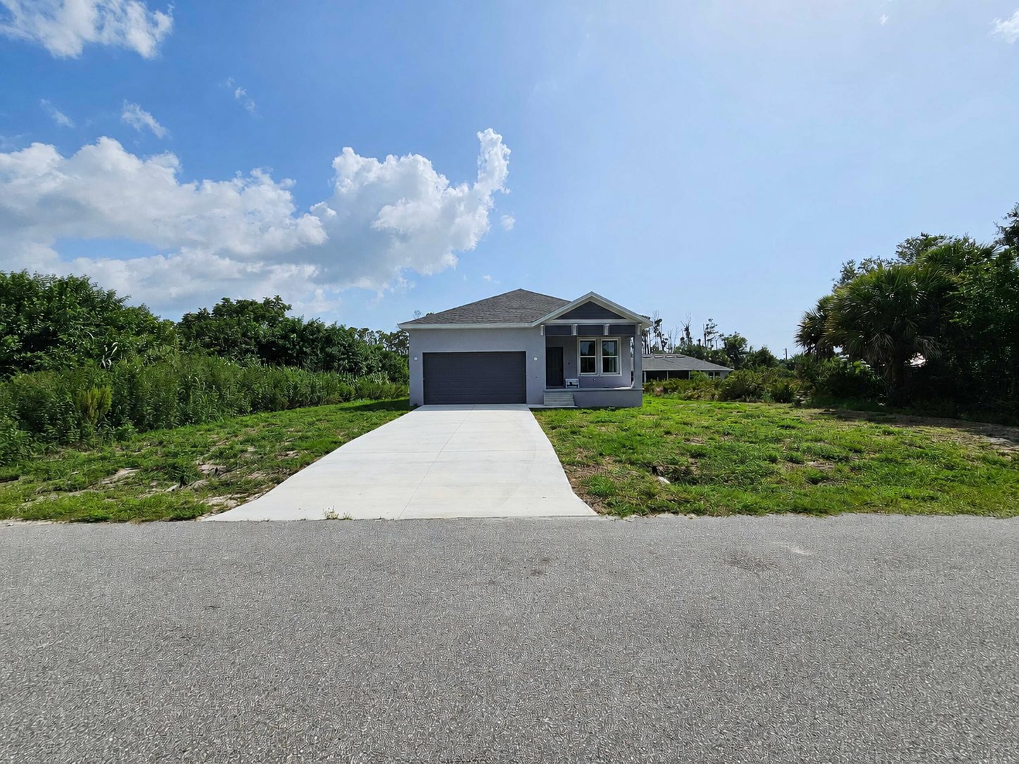 Port Charlotte House: 309 Lakewood Ln