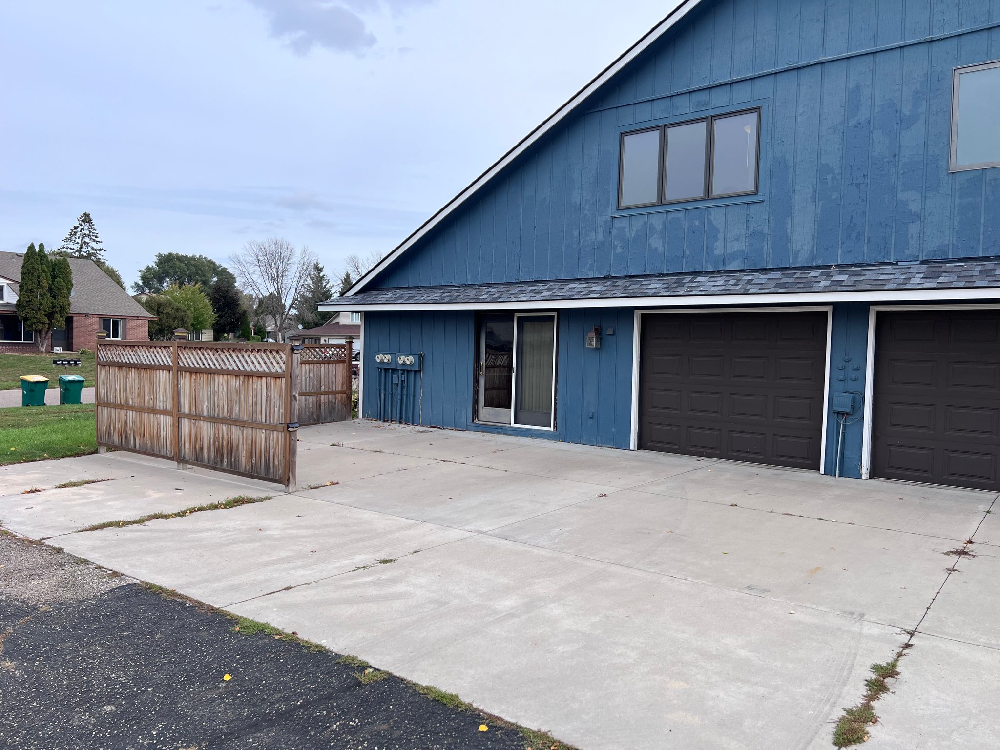Apple Valley Townhome: 8320 144th St W
