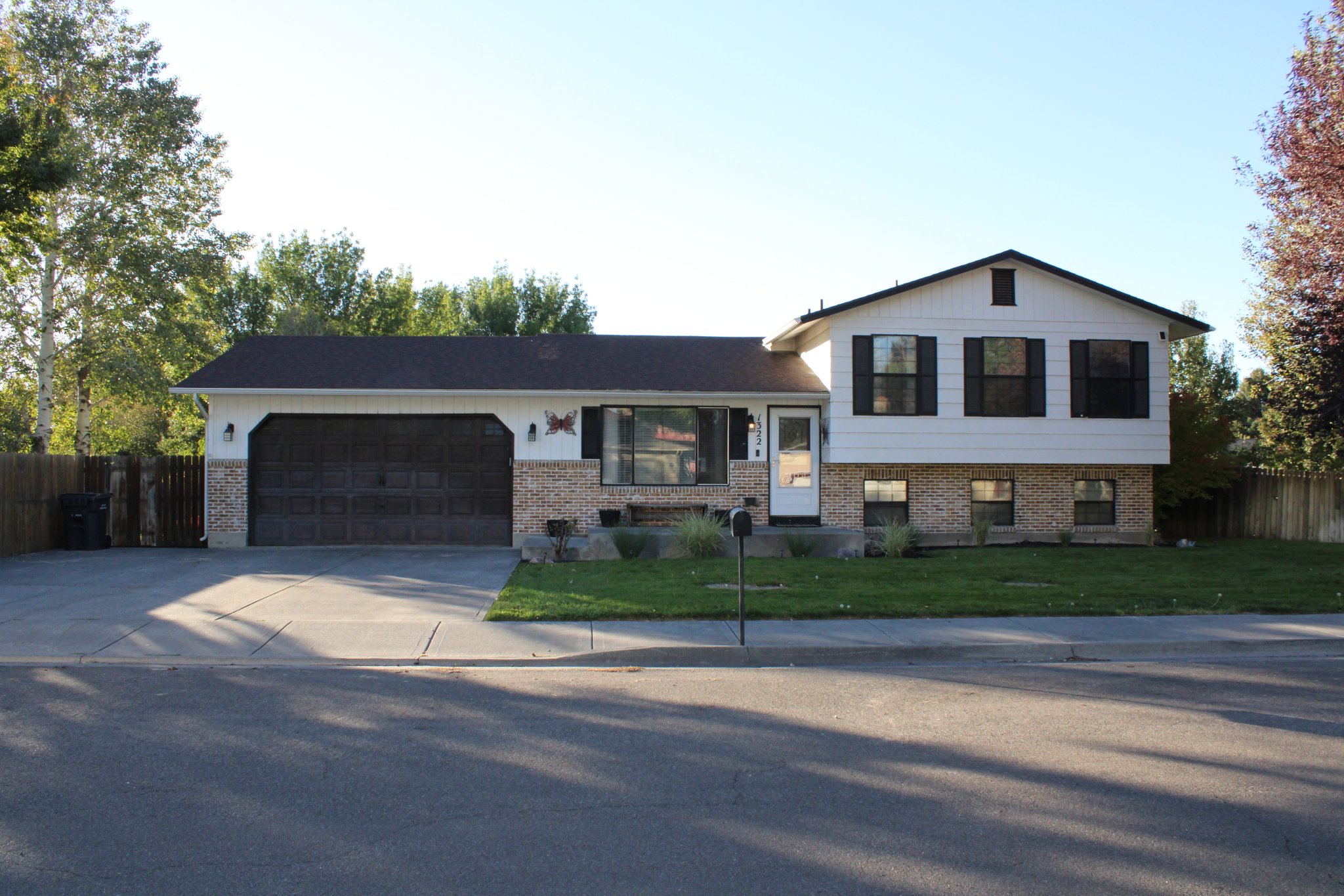 Idaho Falls House: 1322 Bluebird Ln