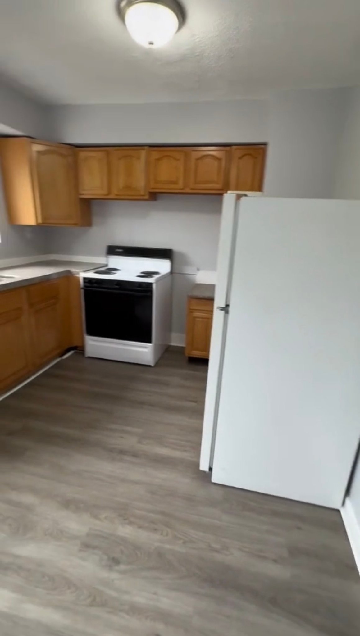 Cleveland Apartment: 14520 Milverton Rd