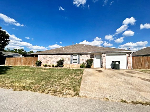 Farmington Multiplex: 129 Killdeer Dr