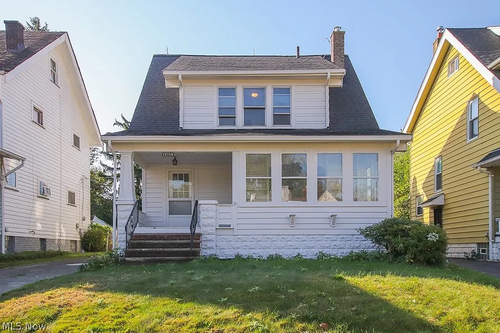 Garfield Heights House: 12716 Thornhurst Avenue