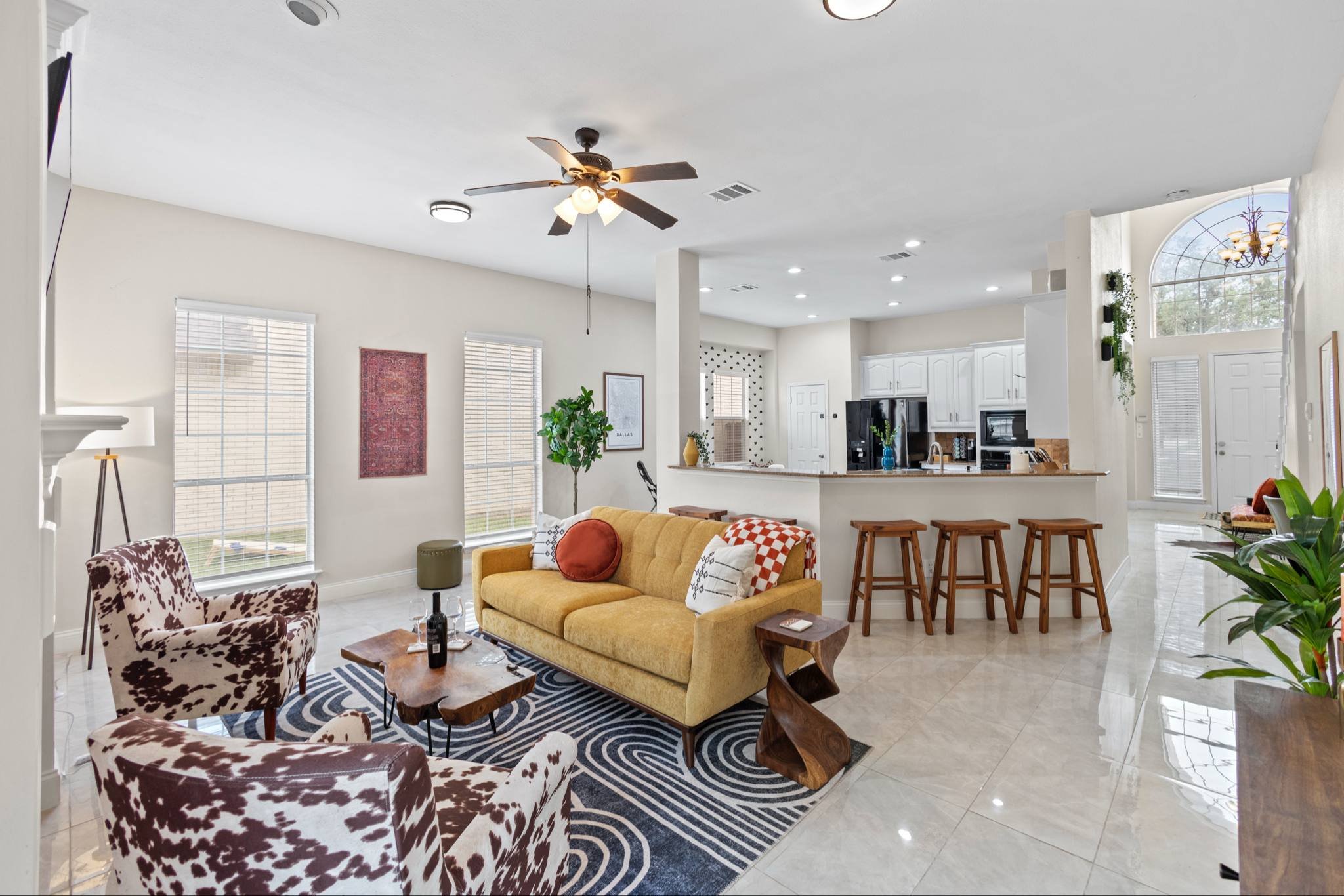 Richardson House: 2717 Orchid dr