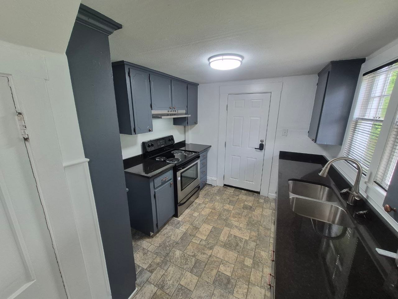 Romney Townhome: 212 West Marathon Place
