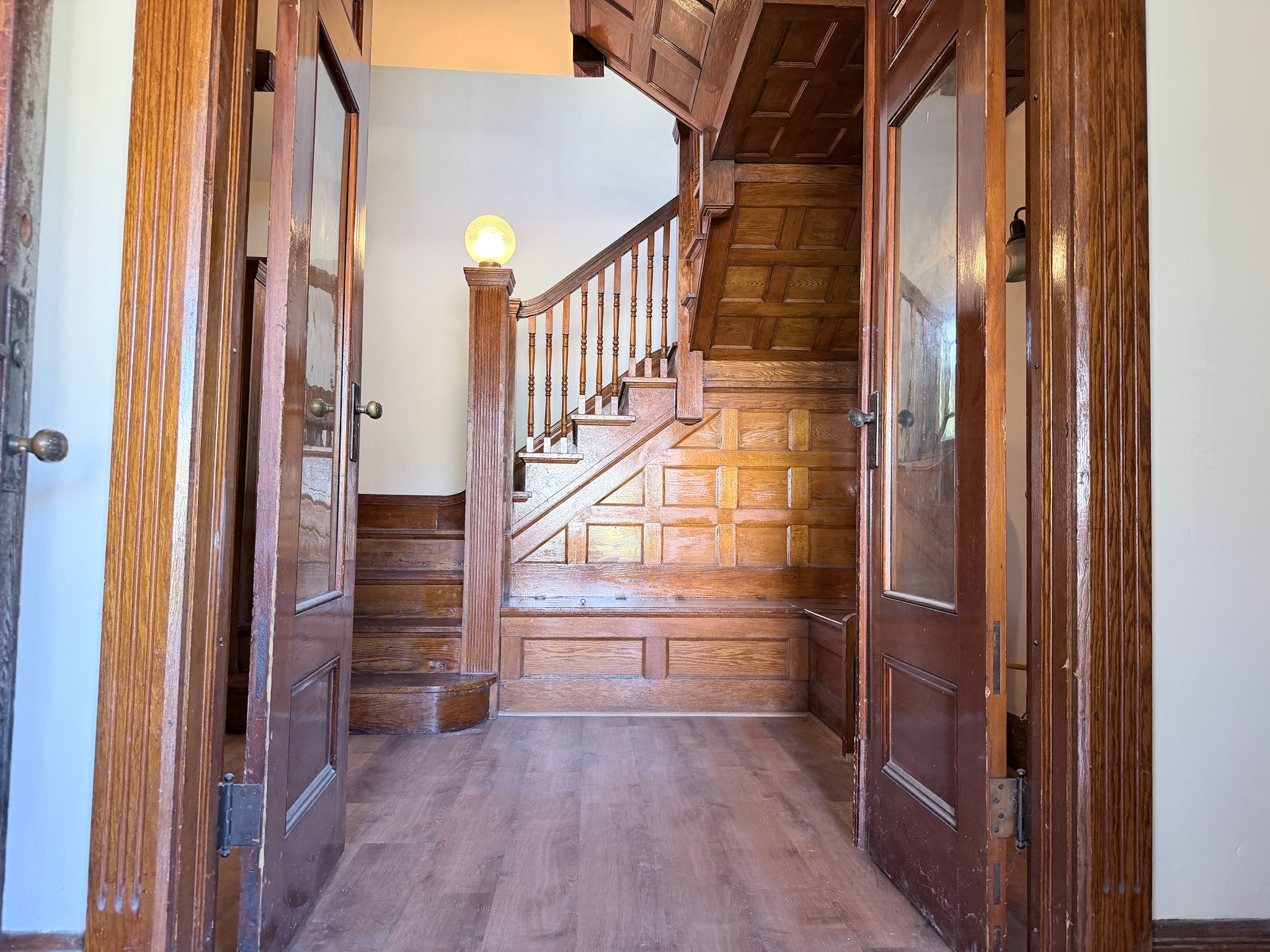 Corning Apartment: 148 W 3rd St