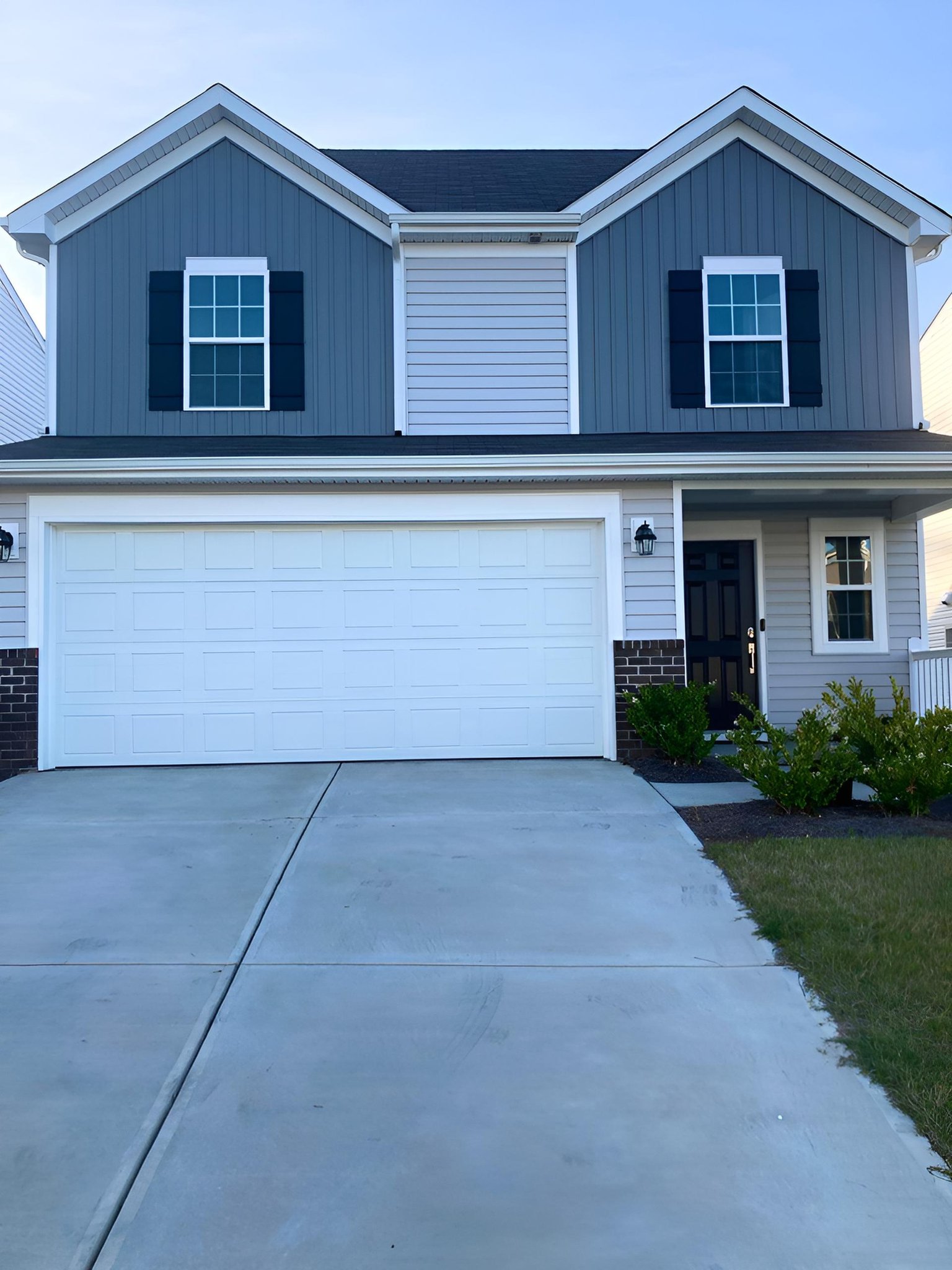 Charlotte House: 10155 Chatham Run Ln
