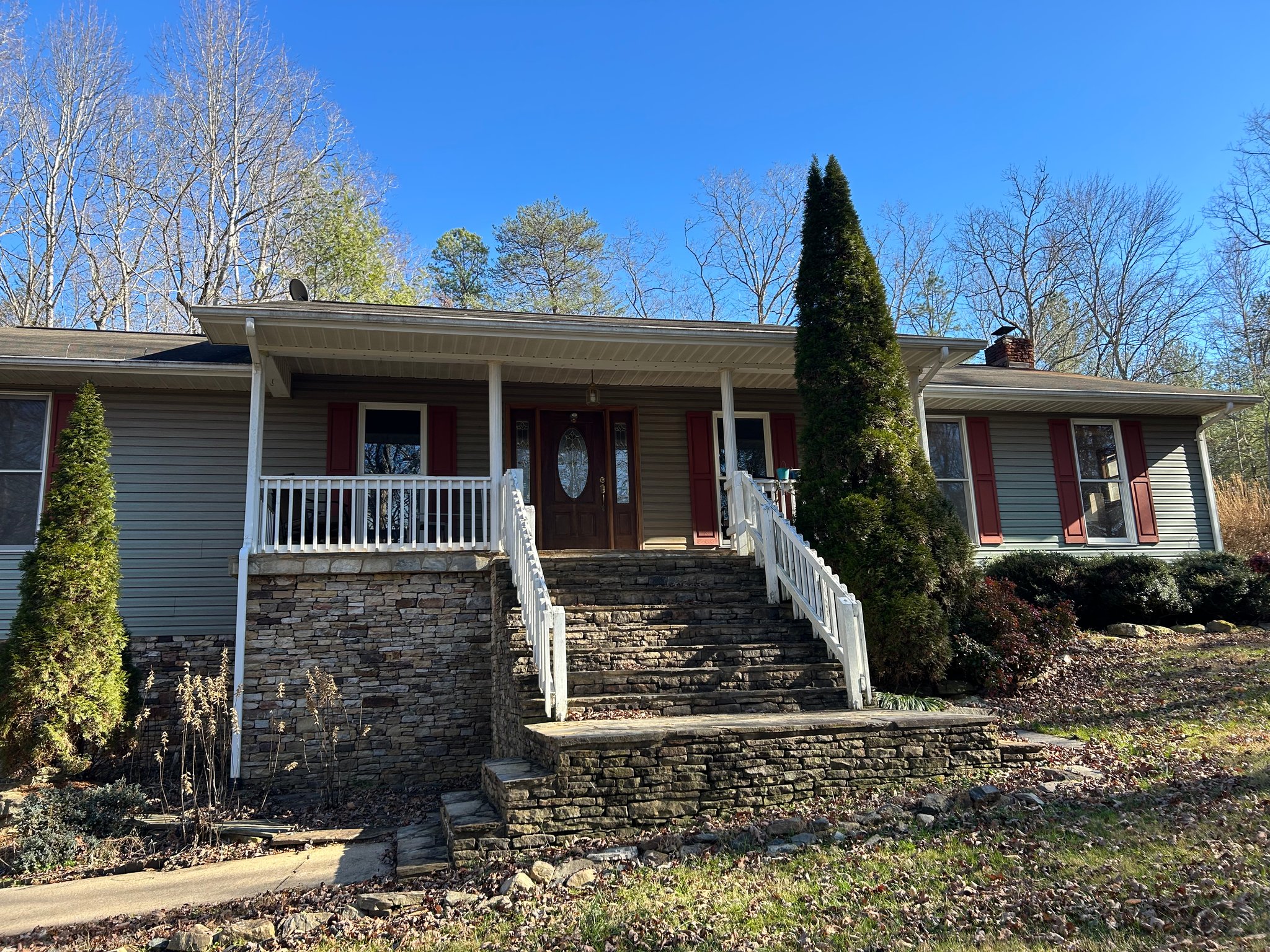 Marion House: 1745 Zion Hill Rd