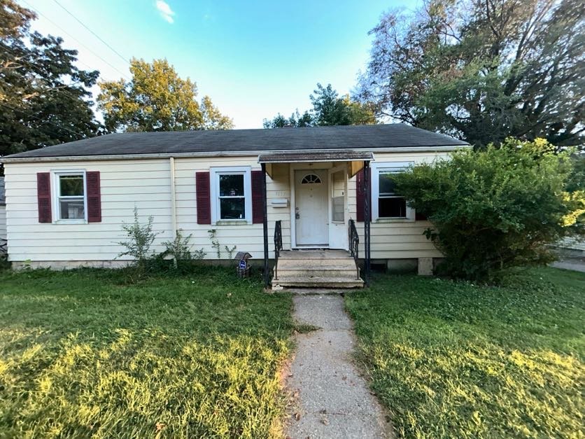 Decatur House: 1117 W Packard St